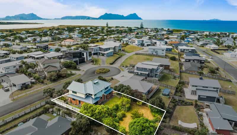 10 Tuturu View, Ruakaka