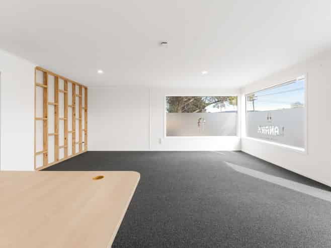 Rare Office/Warehouse Opportunity in Mosgiel CBD