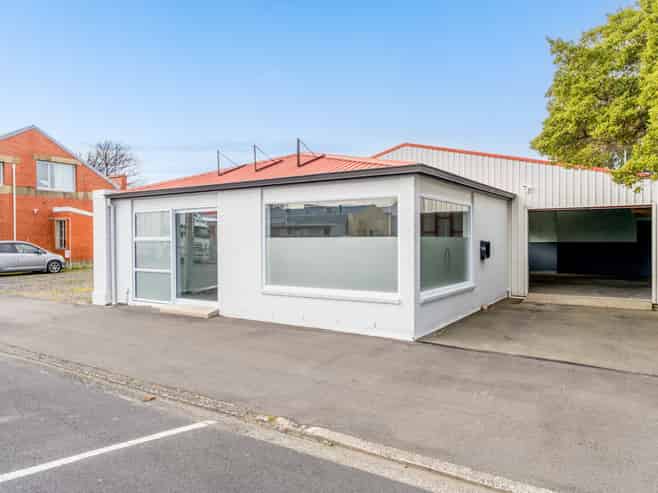 Rare Office/Warehouse Opportunity in Mosgiel CBD