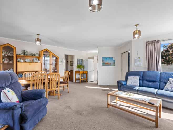 30B Hutcheson Street, Mayfield