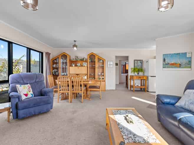 30B Hutcheson Street, Mayfield
