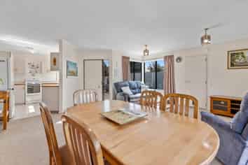 30B Hutcheson Street, Mayfield