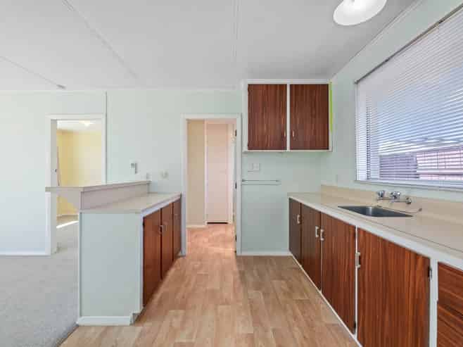 2/4 Weld Street, Blenheim