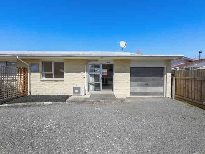 2/4 Weld Street, Blenheim