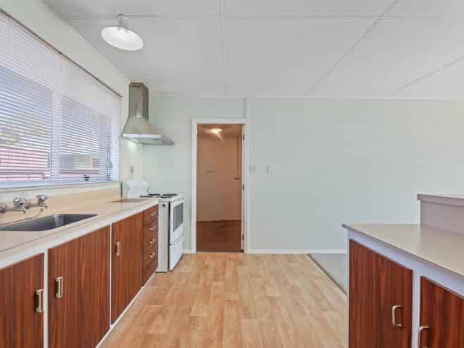 2/4 Weld Street, Blenheim