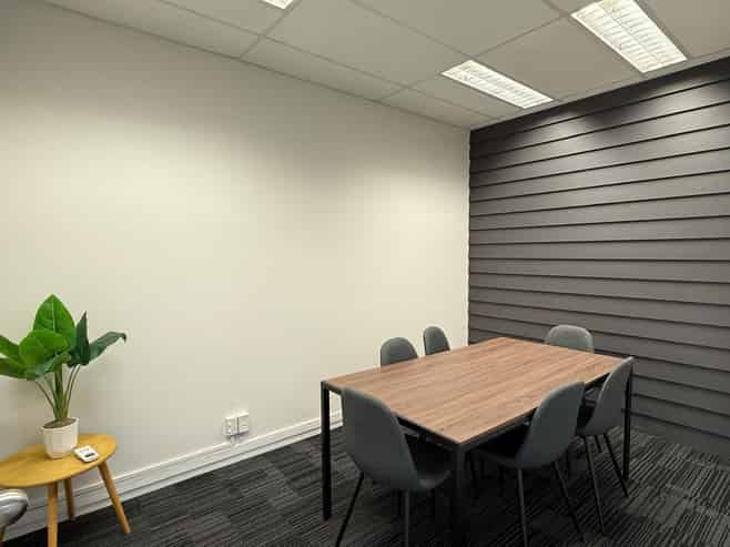 CBD Fringe Opportunity with Excellent Visibility