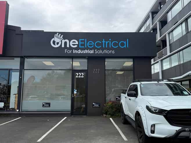 CBD Fringe Opportunity with Excellent Visibility