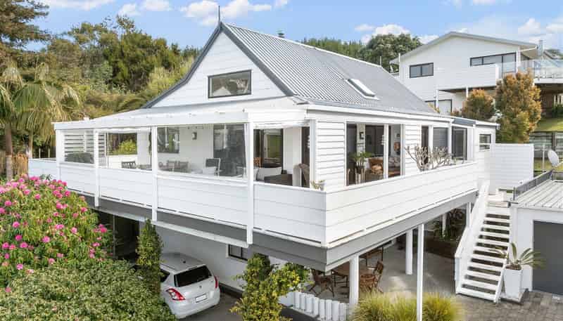  215 Russell Bruce Place, Onemana