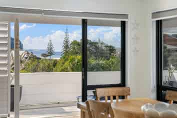  215 Russell Bruce Place, Onemana