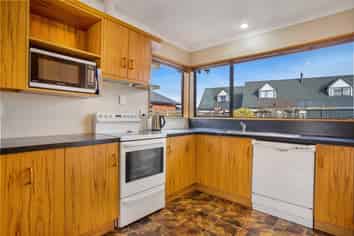 35 Anne Street, Winton
