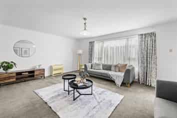 2/272 Tancred Street, Ashburton