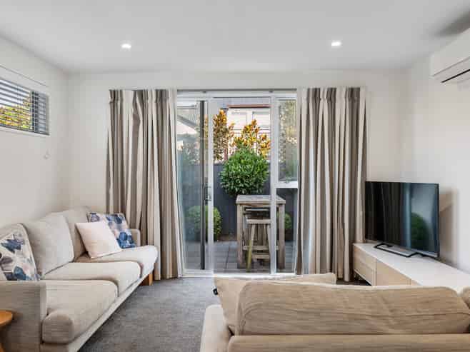 8/46 Andover Street, Merivale