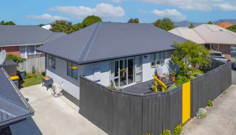 2/192 Woodham Road, Linwood