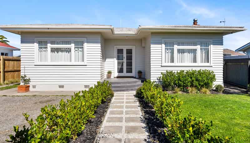 1031 Beatty Street, Mayfair