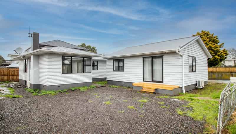 11 Daniel Avenue, Mangere East