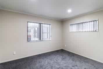 11 Daniel Avenue, Mangere East