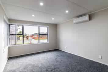 11 Daniel Avenue, Mangere East