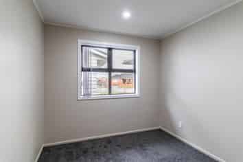 11 Daniel Avenue, Mangere East