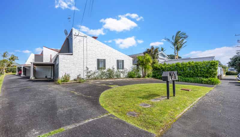 2/19 Seaview Avenue, Northcote Point