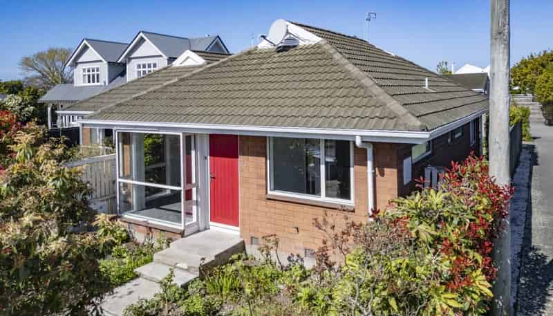 40 Mays Road, Saint Albans