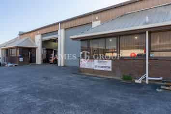 Add-Value Industrial in Prime Wiri Location
