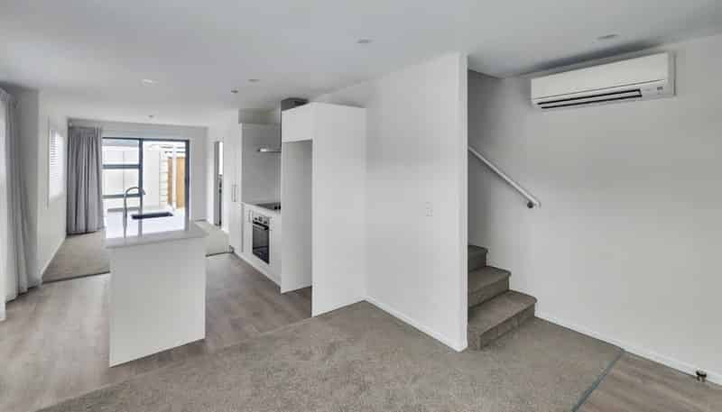 F/1 Bledisloe Crescent, Wainuiomata