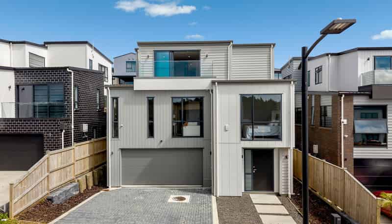 25 Bremner Ridge Street, Flat Bush