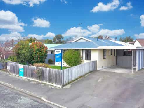 24A Mitchell Place, Netherby