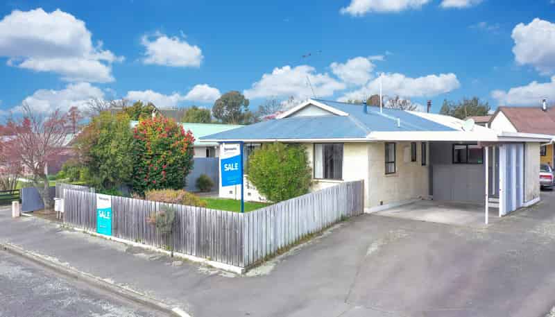 24A Mitchell Place, Netherby