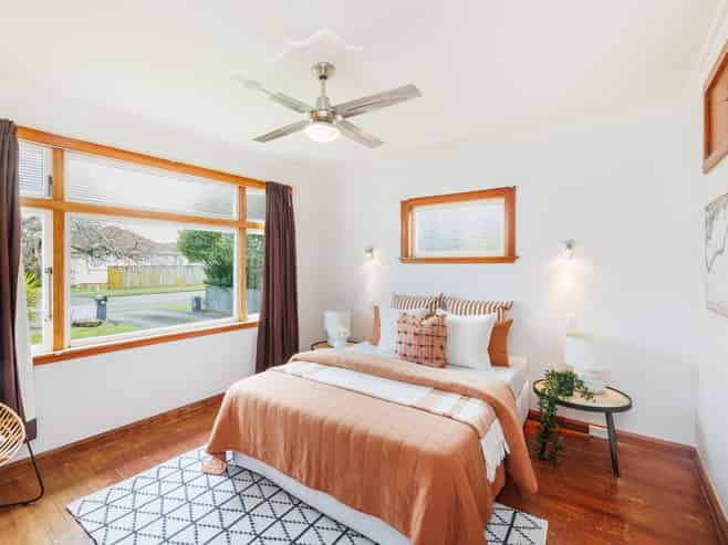 7 Hobson Place, Takaro