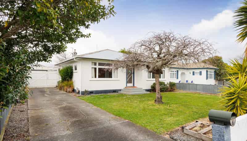 7 Hobson Place, Takaro