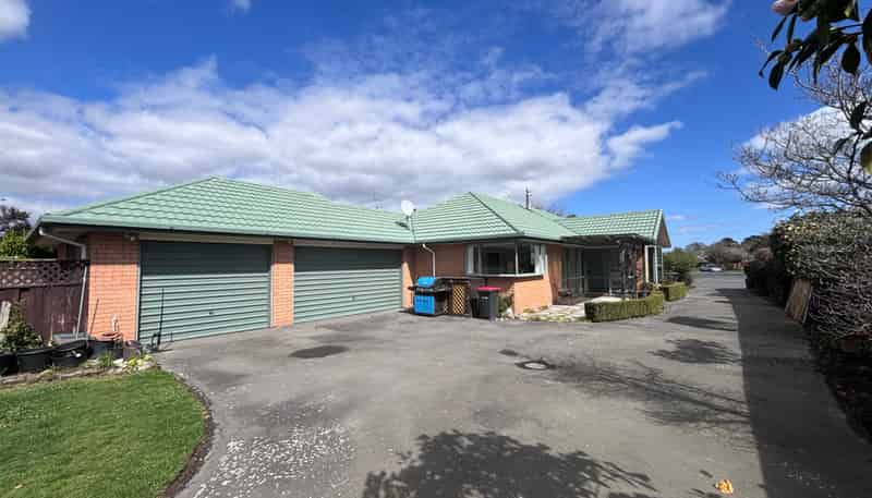 43 Kintyre Drive, Broomfield