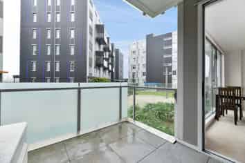 107/3 Rose Garden Lane, Albany