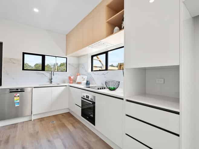 64 Girrahween Drive, Totara Vale