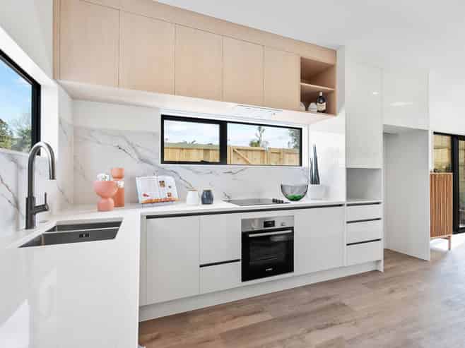 64 Girrahween Drive, Totara Vale