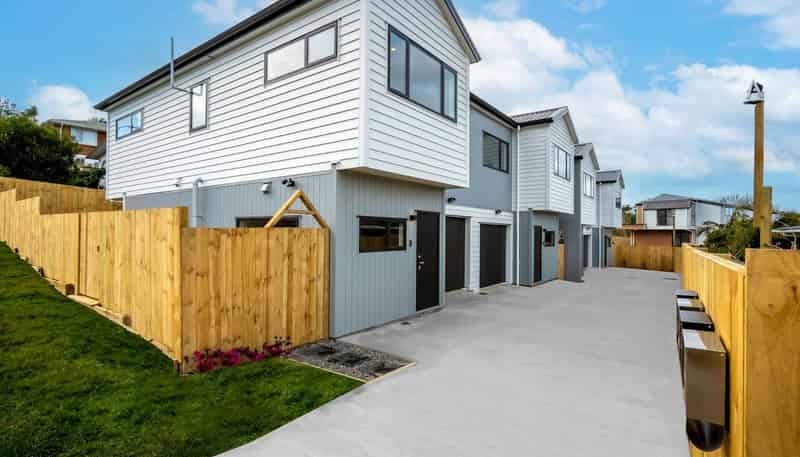 64 Girrahween Drive, Totara Vale