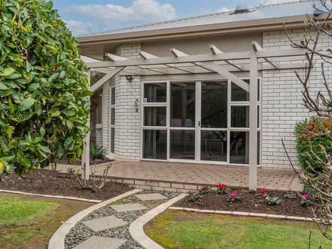53 Splitt Avenue, Glenview