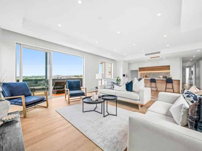 22 Waitai Close, Long Bay