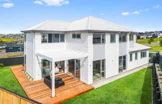 22 Waitai Close, Long Bay
