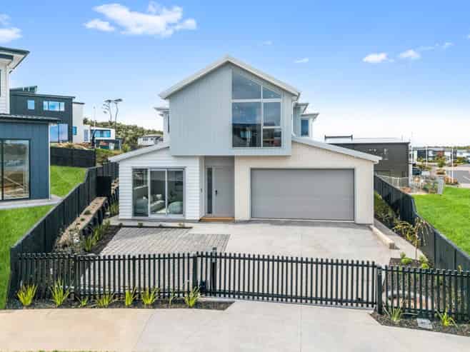 22 Waitai Close, Long Bay