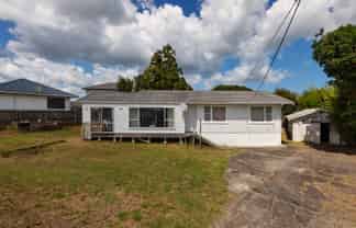 54 St Leonards Road, Kelston