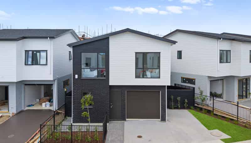 11 Greenbrier Street, Westgate