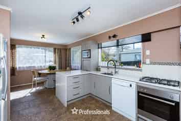 169 California Drive, Totara Park