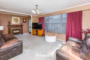 169 California Drive, Totara Park