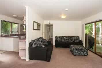 52 Bel Air Drive, Hillsborough