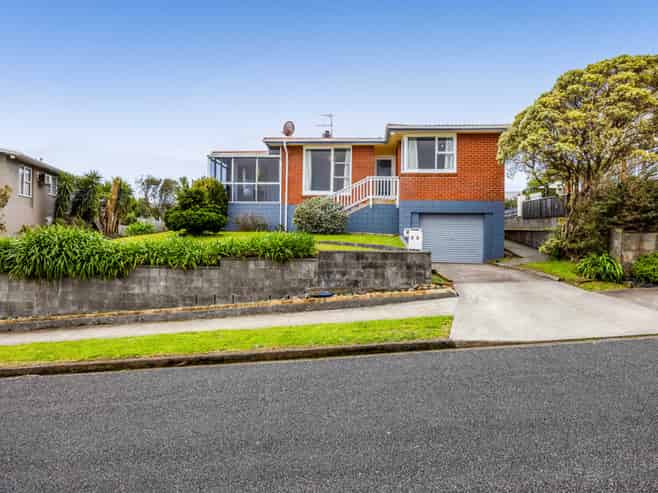 37 Crownhill Street, Spotswood