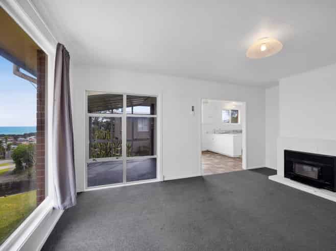 37 Crownhill Street, Spotswood