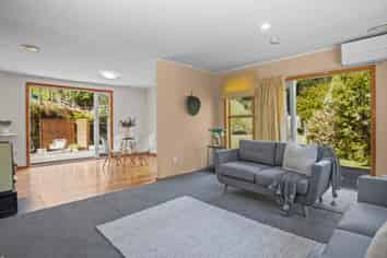 5C Janet Frame Way, WHITEMANS VALLEY