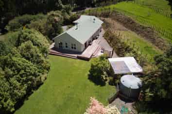 5C Janet Frame Way, WHITEMANS VALLEY