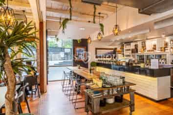 GROUND FLOOR RETAIL IN PRIME LOCATION